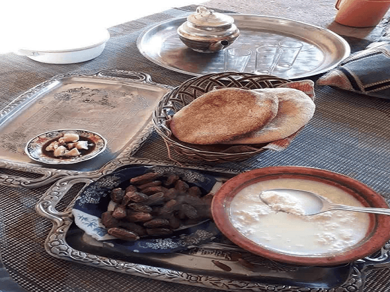 أسرار و عادات الحياة في البادية عند العرب المسلمين 5 أكلات بدوية عربية إسلامية